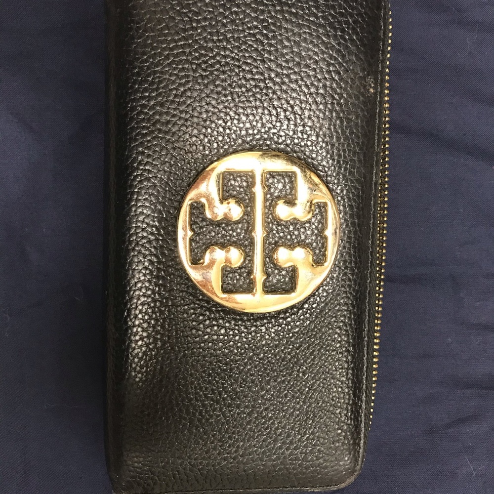 Tory Burch wallet